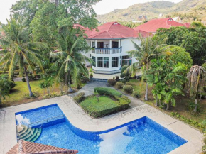 5 Bedroom Pool Villa Close to Beach & Town! (CV5)